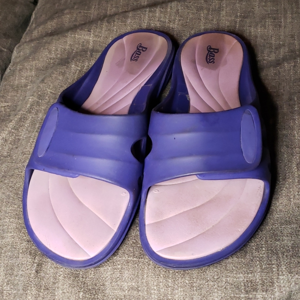 Bass Slip on shoes